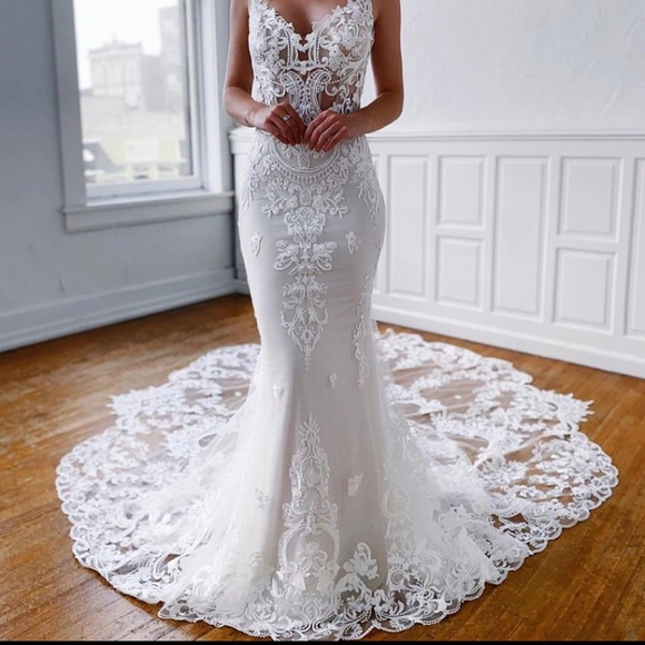 Enzoani Wedding Dress - Picture 5 of 8